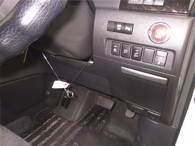 TOYOTA VELLFIRE 2012