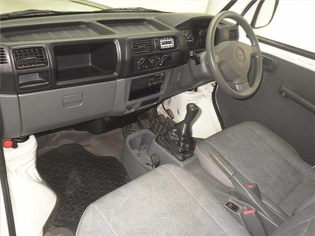 NISSAN CLIPPER TRUCK 2009