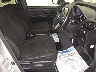TOYOTA NOAH 2020