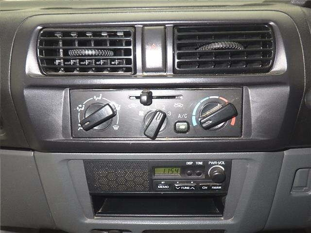 NISSAN CLIPPER TRUCK 2009
