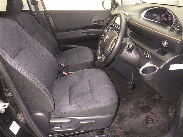TOYOTA SIENTA 2018