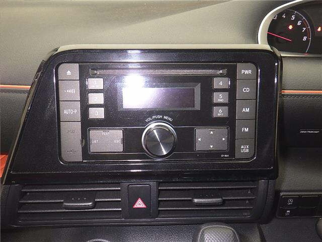 TOYOTA SIENTA 2016