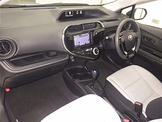 TOYOTA AQUA 2020