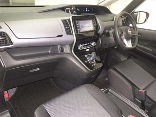 NISSAN SERENA 2020