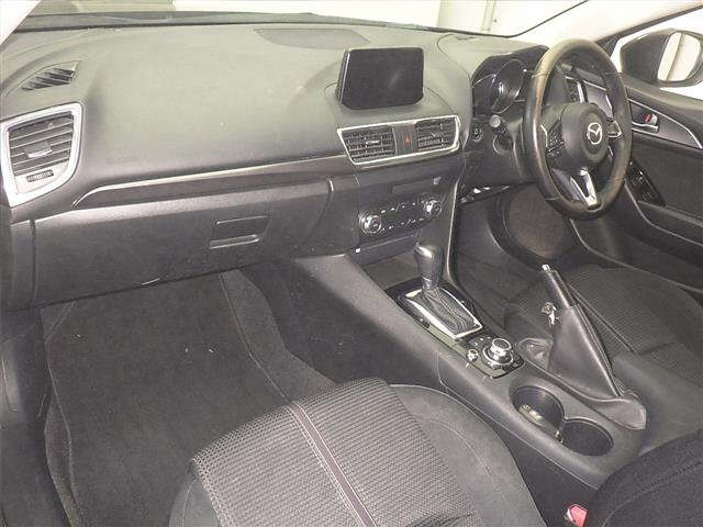 MAZDA AXELA 2019