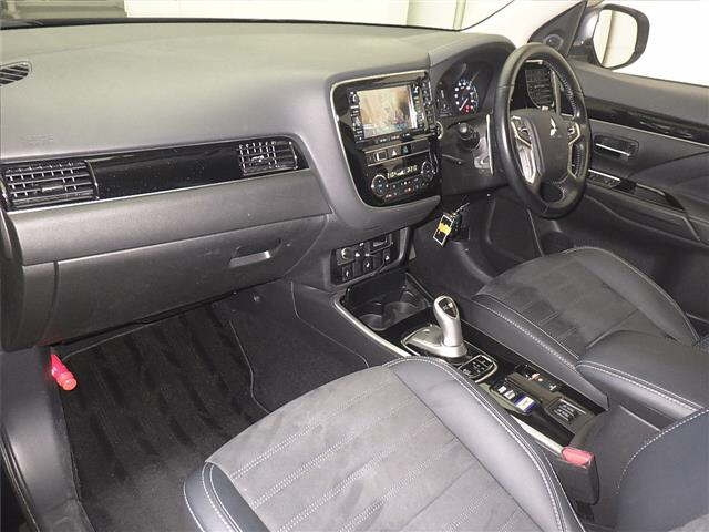 MITSUBISHI OUTLANDER PHEV 2018