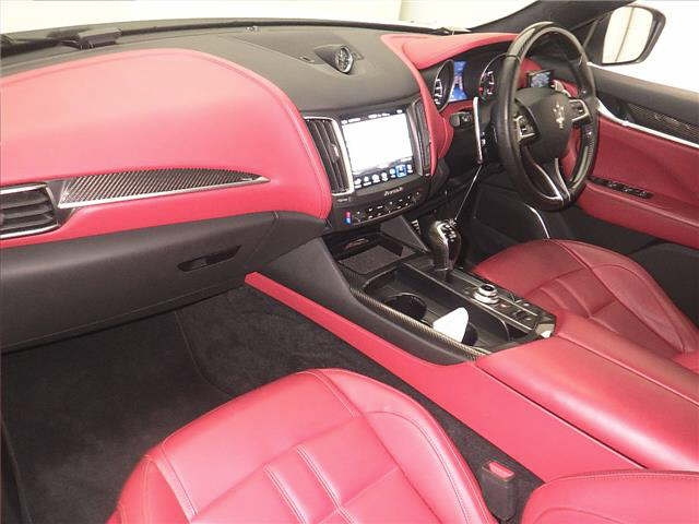 MASERATI LEVANTE 2018
