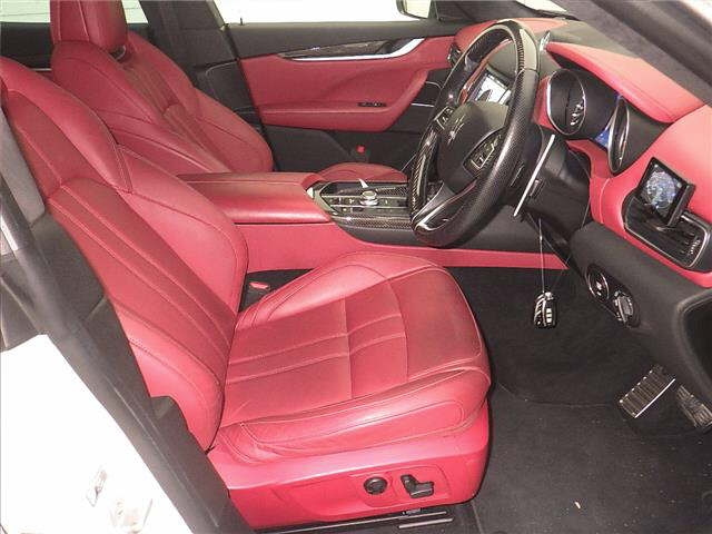 MASERATI LEVANTE 2018