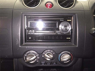 NISSAN KIX 2011