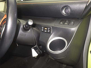 TOYOTA SIENTA 2016