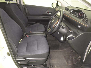 TOYOTA SIENTA 2016