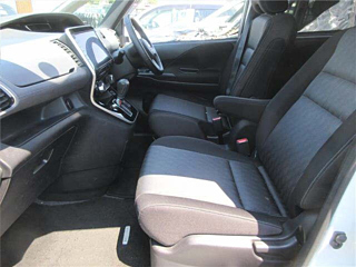 NISSAN SERENA 2020
