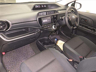 TOYOTA AQUA 2016