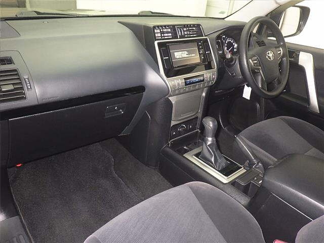 TOYOTA LAND CRUISER PRADO 2018