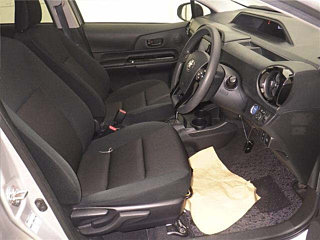 TOYOTA AQUA 2016