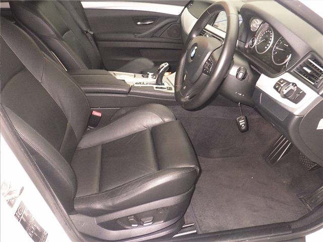 BMW 5 SERIES 2012