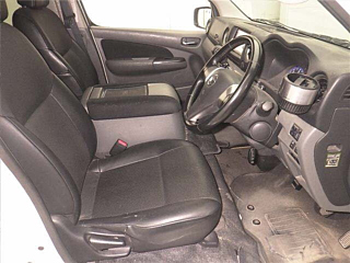 NISSAN CARAVAN VAN 2017