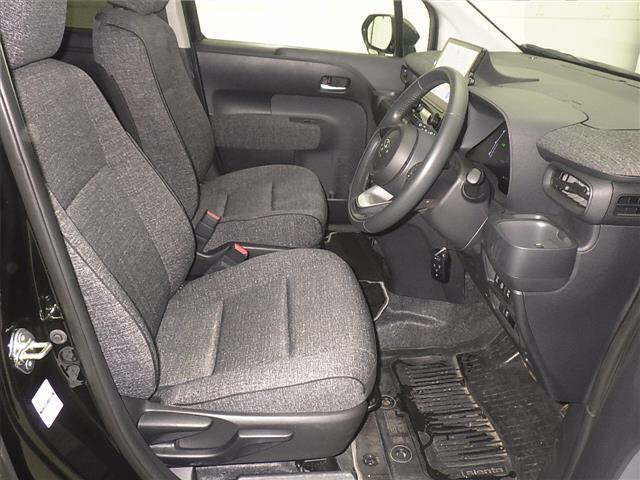 TOYOTA SIENTA 2024
