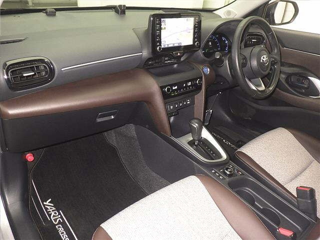TOYOTA YARIS CROSS 2020