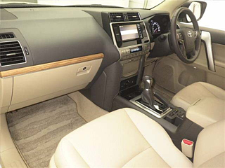 TOYOTA LAND CRUISER PRADO 2023