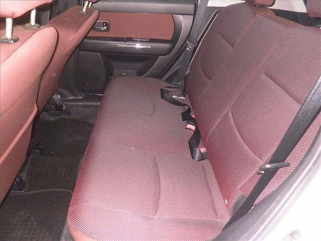 MAZDA VERISA 2010