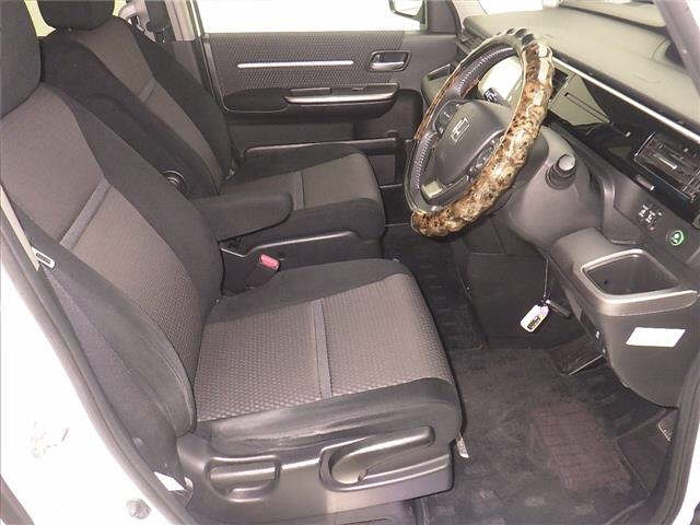 HONDA STEP WAGON 2016
