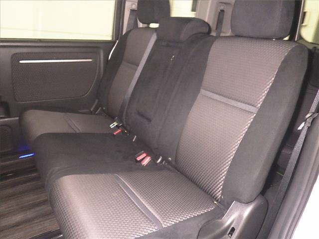 HONDA STEP WAGON 2016