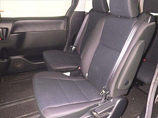 TOYOTA NOAH 2016