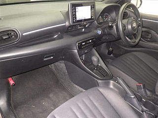 TOYOTA YARIS 2021