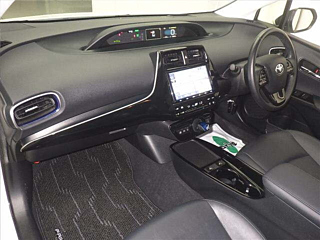 TOYOTA PRIUS 2020