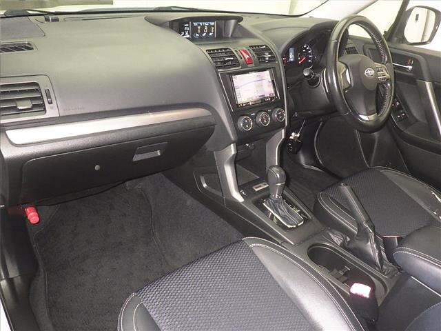 SUBARU FORESTER 2012