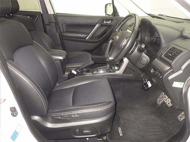 SUBARU FORESTER 2012