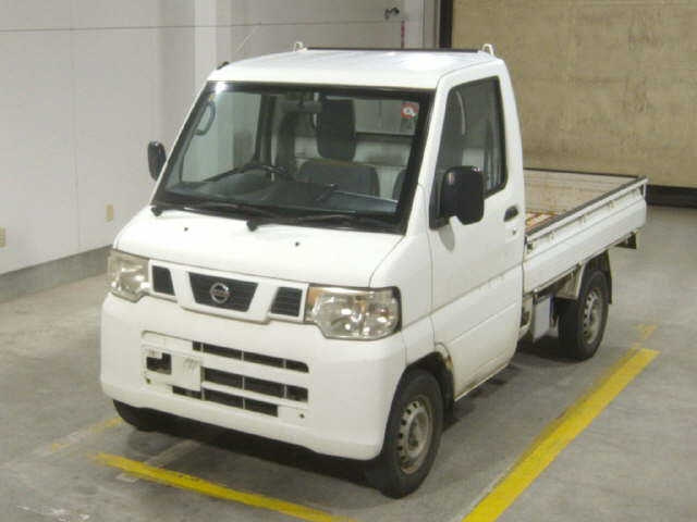 NISSAN CLIPPER TRUCK 2013