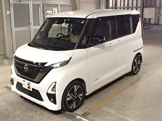 NISSAN ROOX 2021