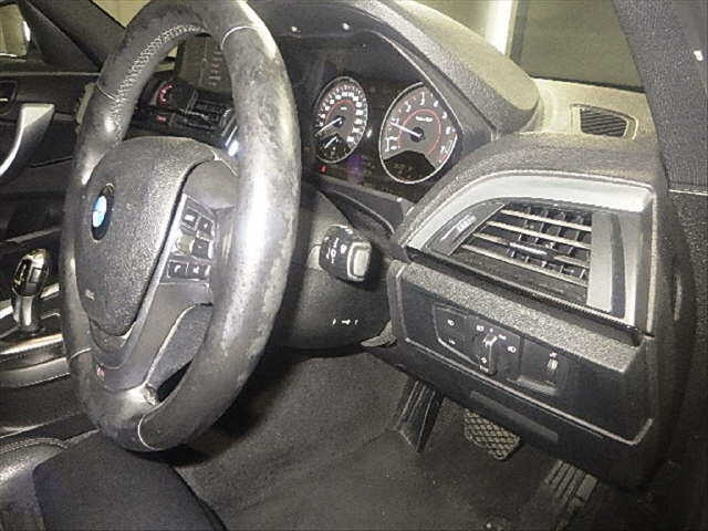 BMW 1 SERIES 2012