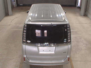 TOYOTA VOXY 2016