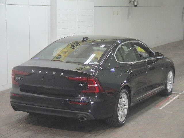 VOLVO S60 2020