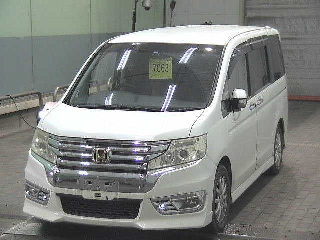 HONDA STEP WAGON 2012