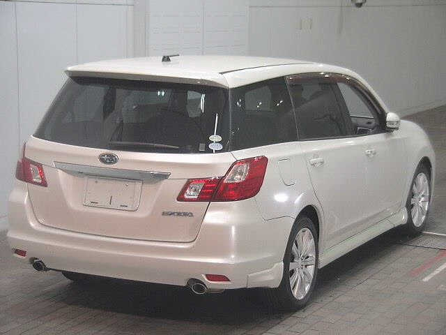 SUBARU EXIGA 2010