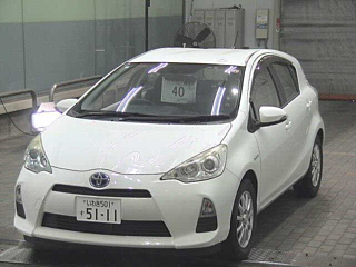 TOYOTA AQUA 2015