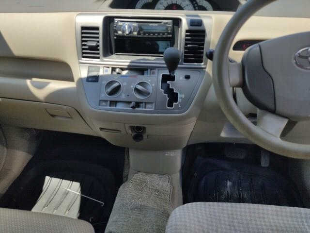 TOYOTA RAUM 2008