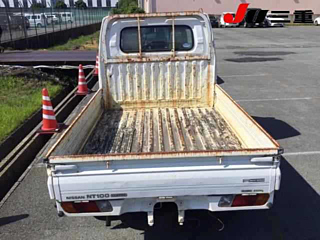 NISSAN CLIPPER TRUCK 2013