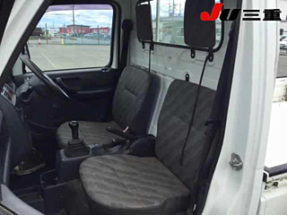 MAZDA SCRUM TRUCK 2009