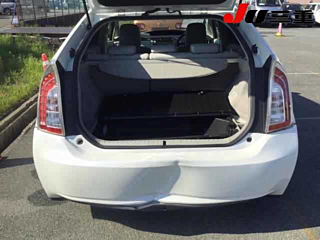 TOYOTA PRIUS 2011