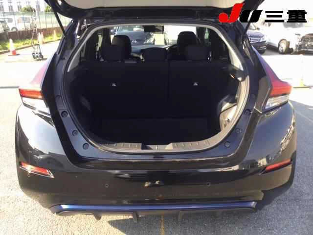 NISSAN LEAF 2018