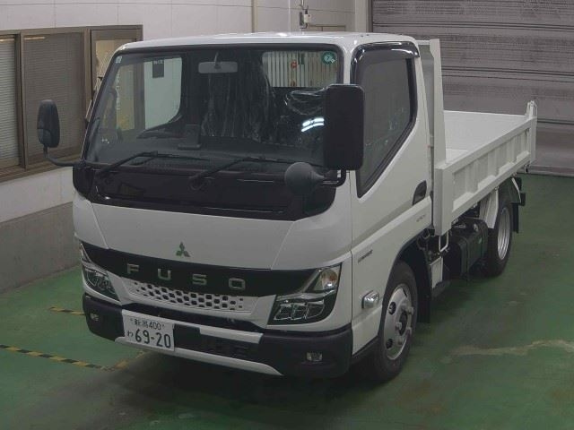 MITSUBISHI CANTER 2024