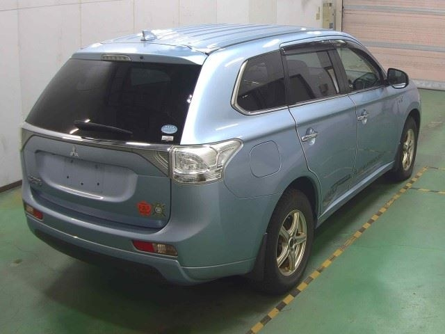 MITSUBISHI OUTLANDER PHEV 2014