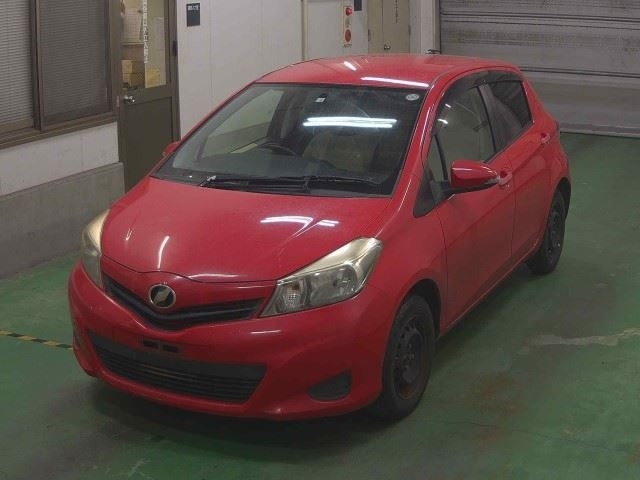 TOYOTA VITZ 2012