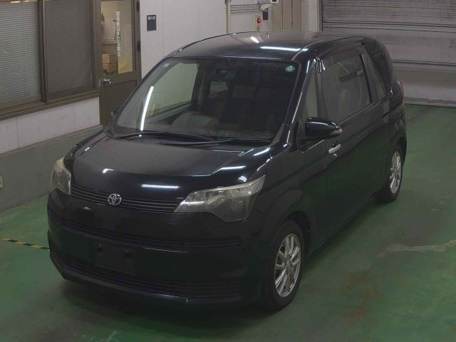 TOYOTA SPADE 2013