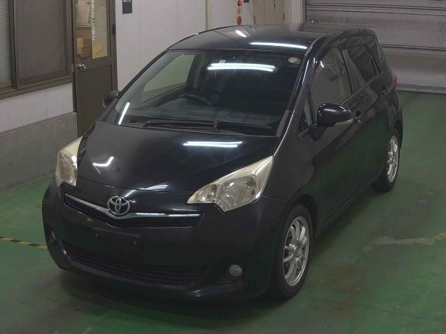 TOYOTA RACTIS 2012